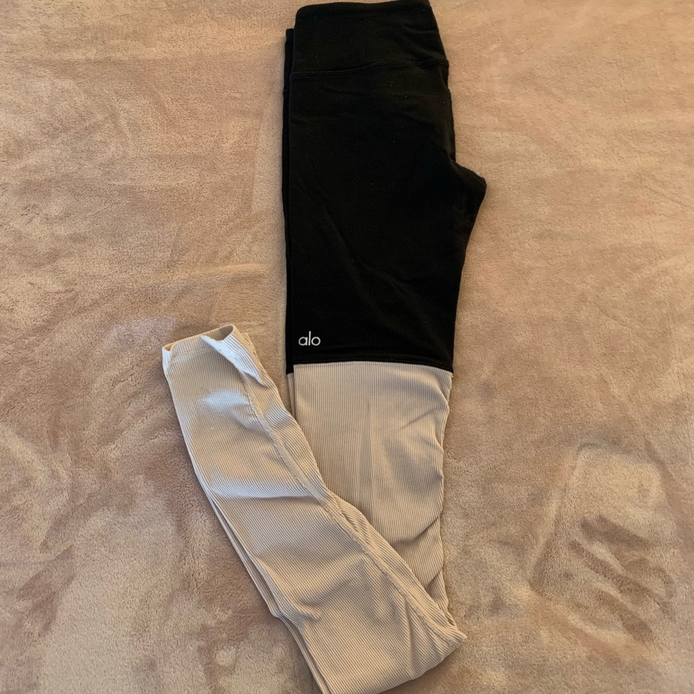 ALO goddess leggings